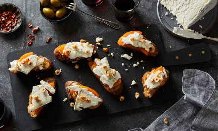 Crostini Cream Cheese & Honey: Camilan Visual Bintang Utama