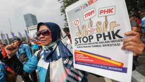 Aturan Baru Outsourcing Di Uji Di Tengah Bayang-Bayang PHK