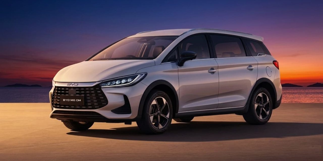 BYD M6 DM Mengaspal Di Indonesia, Plug-in Hybrid Super Irit