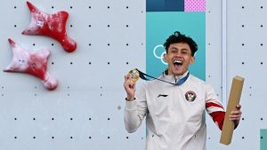Atlet Indonesia Veddriq Leonardo Sabet Emas Kategori Speed Men