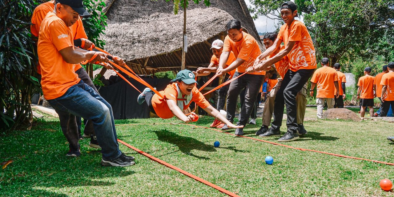 Aktivitas Outdoor Jadi Pilihan Liburan: Hiking hingga Fun Walk