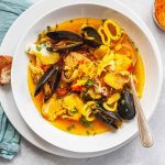 Bouillabaisse Prancis: Sup Seafood Marseille Dan Rempah Saffron