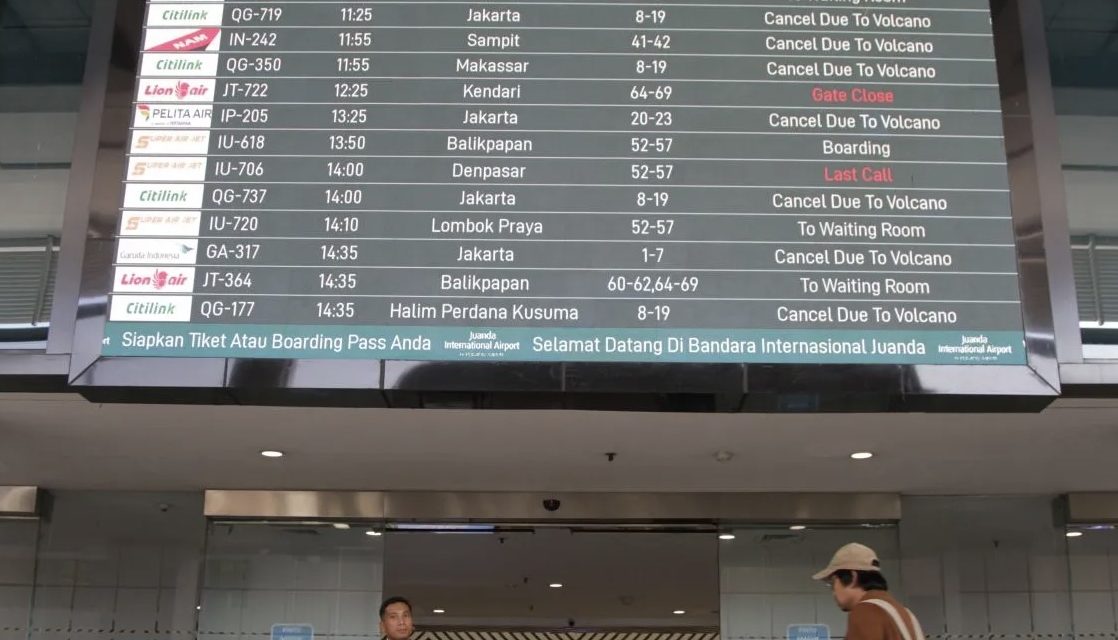 Puluhan Penerbangan Di Batalkan Imbas Erupsi Krakatau