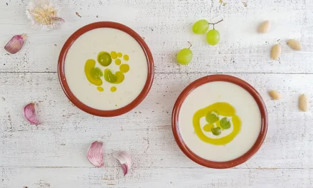 Ajo Blanco Khas Spanyol, Sup Dingin Almond Dan Minyak Zaitun
