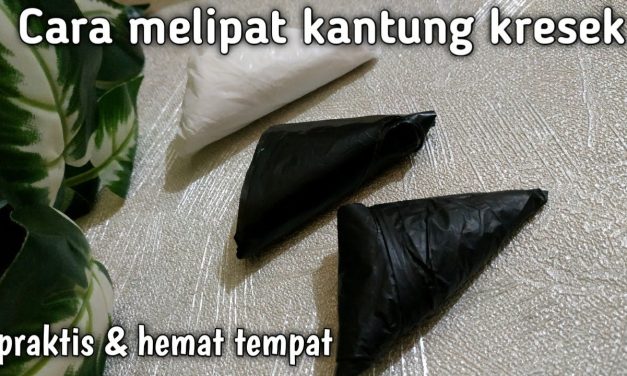 Trik Lipat Kantong Plastik Segitiga Hemat Tempat Dan Rapi